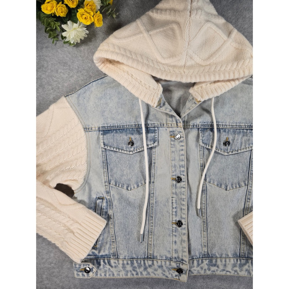 Elan Womens Denim Sweater Jacket Cropped Cable Knit Hooded Sleeves Light Wash SM